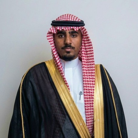 اسم الموظف